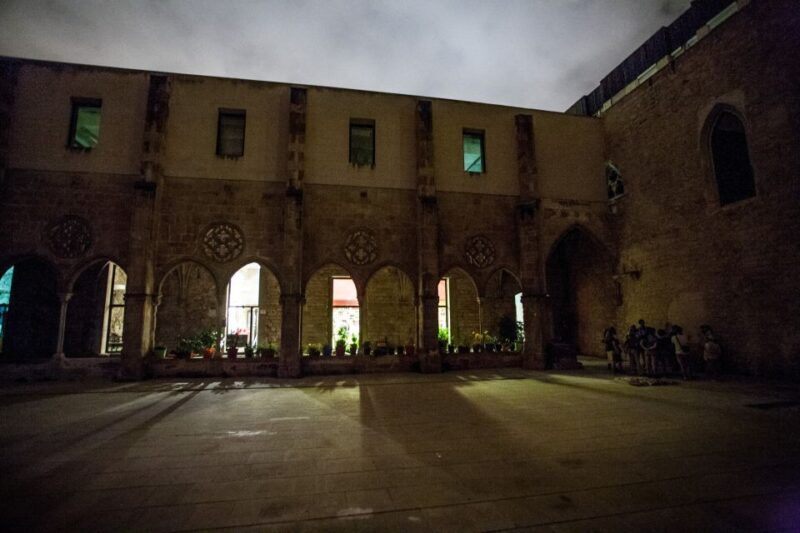 Barcelona: Dark History Night Walking Tour - An In-Depth Look at the Dark History Night Walking Tour