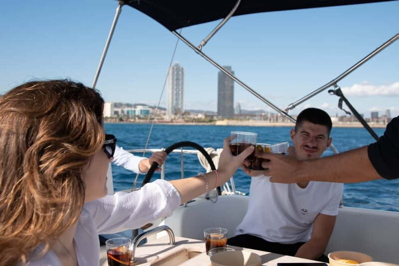 Barcelona: Daytime or Sunset Cruise with Drinks - FAQ