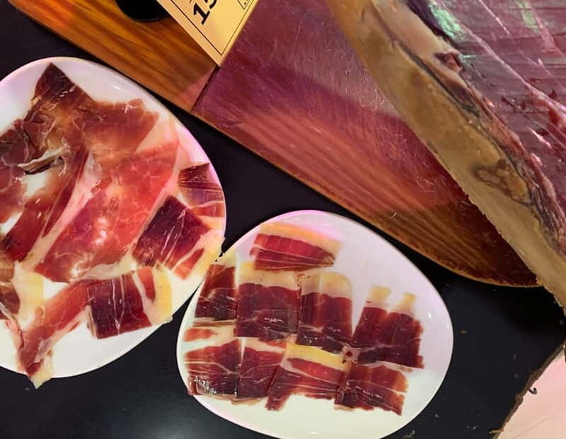 Barcelona: Delicious Food Tour and City Center Sightseeing - A Closer Look at the Experience