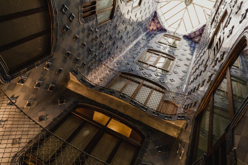 Barcelona: Discover Gaudí, Sagrada Familia, and Park Güell - In Summary