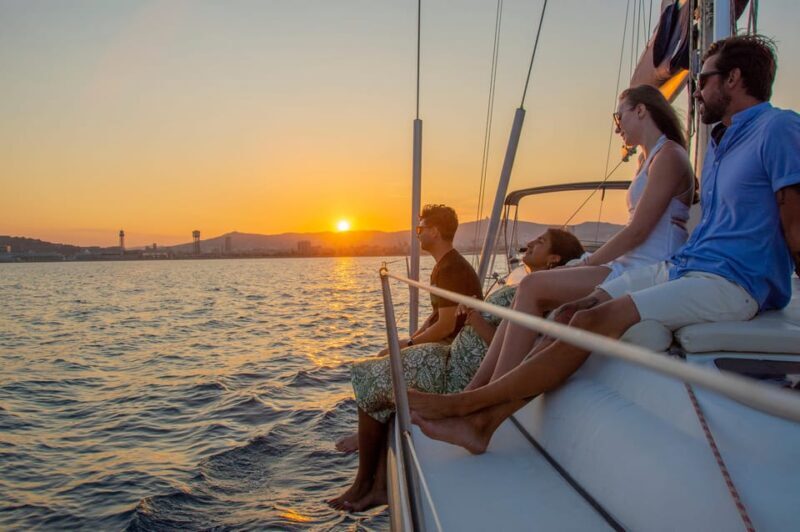 Barcelona: electric bike tour to Montjuic + relaxing sailboat ride - The Sailboat Experience: Relaxation and Stunning Views