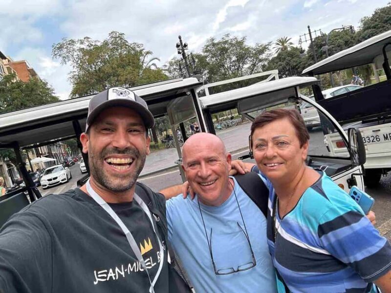 Barcelona: Electric tuk tuk tour - Why Choose the Barcelona Electric Tuk Tuk Tour?