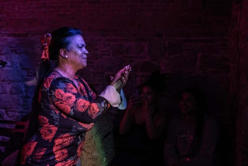 Barcelona: Espectáculo de FLAMENCO íntimo en Las Brujas Club - The Sum Up