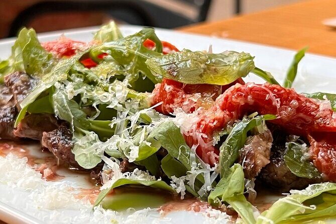 Barcelona Evening Tour, Flamenco Show & Tapas - Key Points