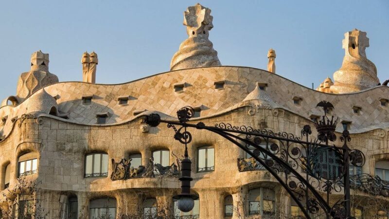 Barcelona: Evening Walking Tour in the Gaudi Area with Tapas - Final Thoughts