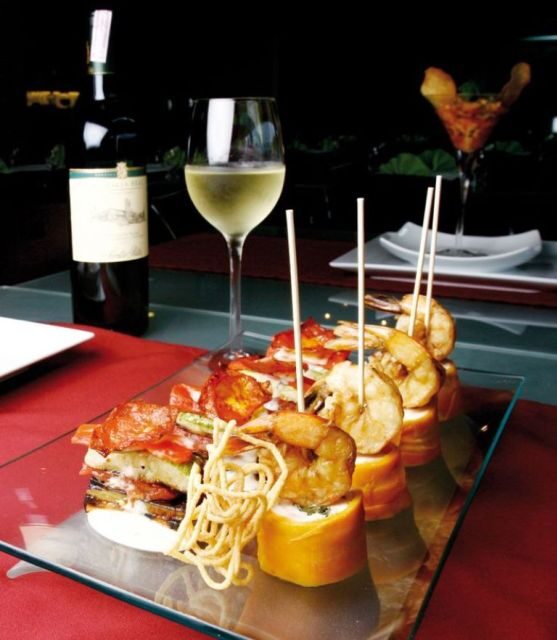 Barcelona: Evening Walking Tour in the Gaudi Area with Tapas - FAQ