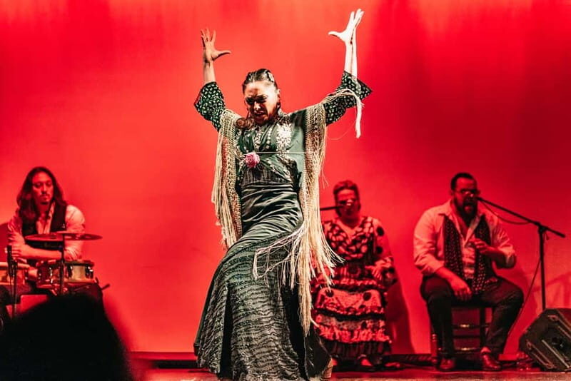 Barcelona: Flamenco Show at the Theater - Key Points