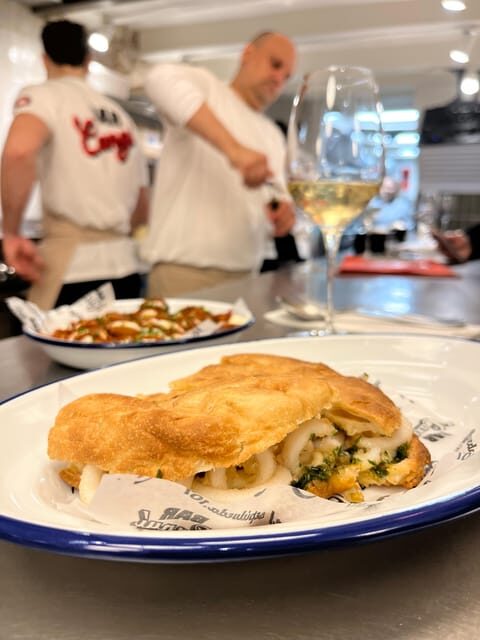 Barcelona : Gastronomic Tapas Adventure - Key Points