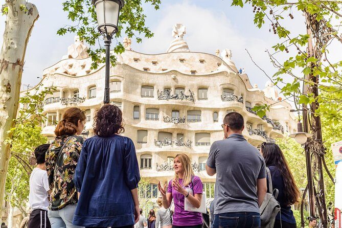 Barcelona Gaudi and Sagrada Familia Tour - The Experience for Different Types of Travelers