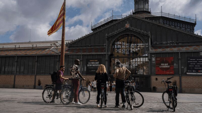 Barcelona: Gaudí Masterpieces & Hidden Gems E-Bike Tour - FAQ