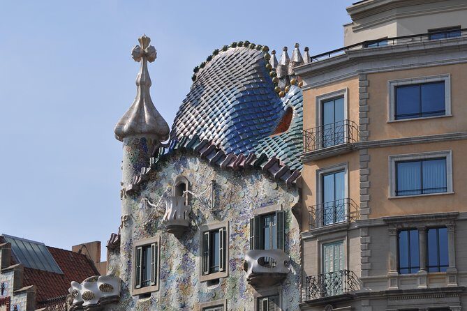 Barcelona & Gaudi. Regular Tour - A Closer Look at the Architecture Tour