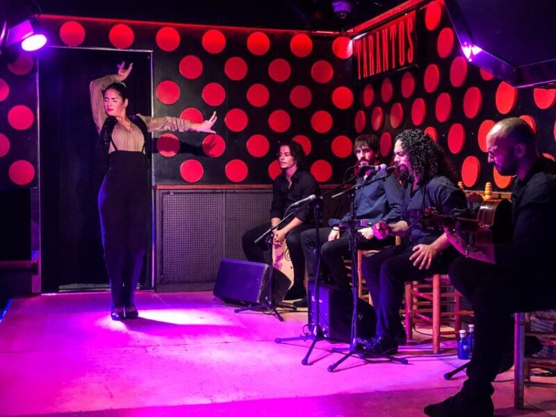 Barcelona: Gothic Quarter and Flamenco Show (Small Group) - An In-Depth Look at the Experience