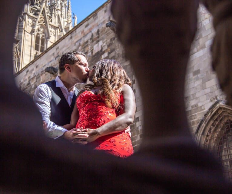 Barcelona: Gothic Quarter Private Photoshoot Experience - The Guide Experience: Borja and Jack