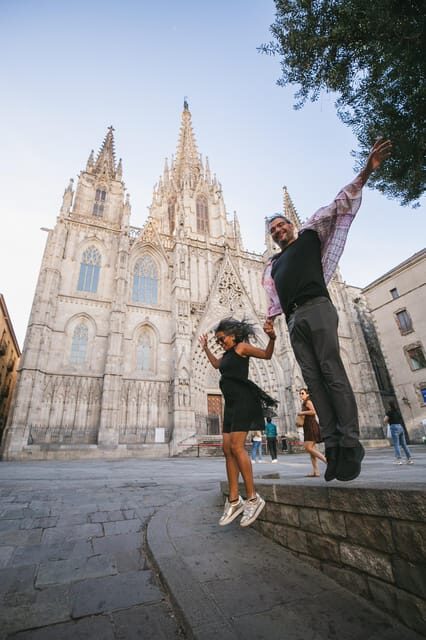 Barcelona: Gothic Quarter Private Photoshoot Experience - The Sum Up