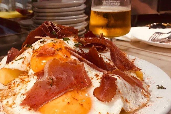 Barcelona Gothic Quarter Tapas Small Group Tour - The Guides: Knowledgeable and Personable