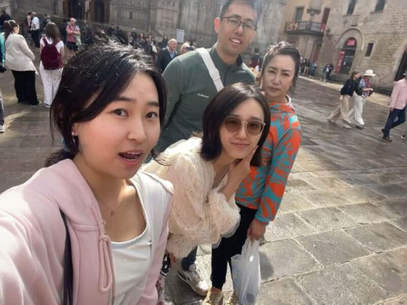 Barcelona: Gothic Quarter Walking Tour +Flamenco Show Option - Key Points