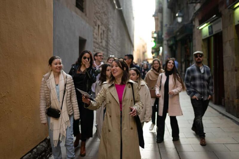 Barcelona: Gothic Quarter Walking Tour with 10+ Attractions - Who Would Love This Tour?