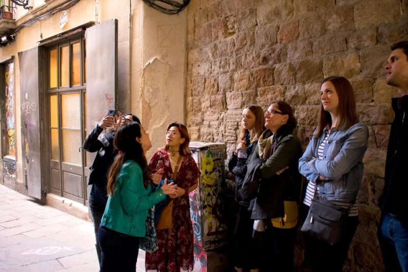 Barcelona: Gothic Quarter's Deepest Secrets Tour and Sangria - FAQ