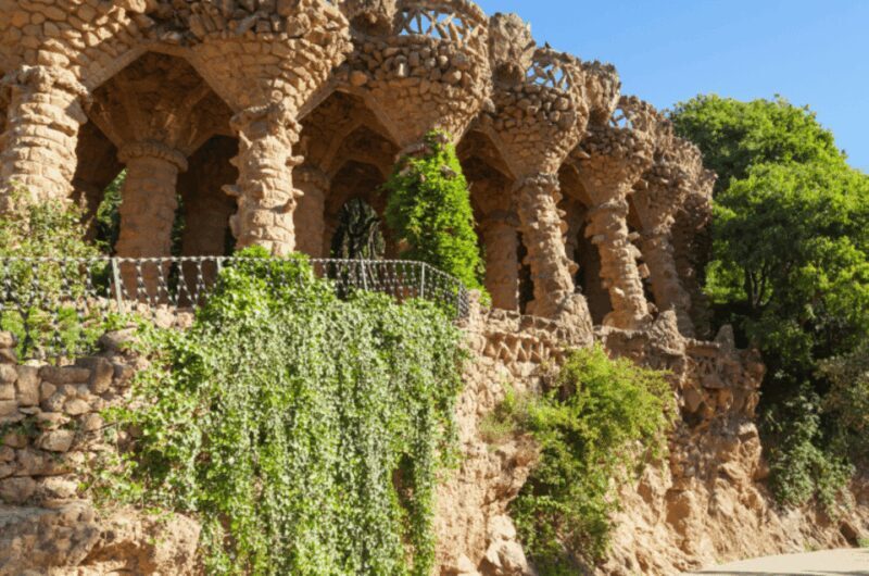 Barcelona: Guell Park Small-Group Tour & Dragon Stairway - The Practical Side: Price, Duration, and Group Size