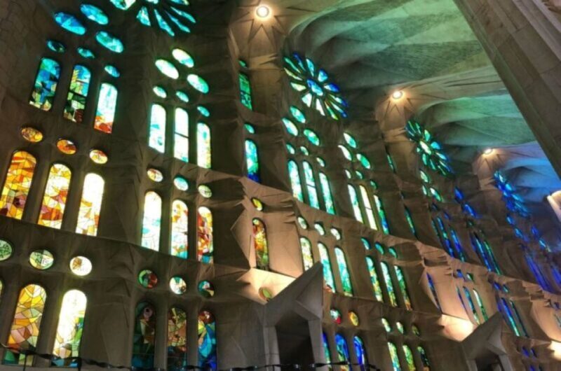 Barcelona: Guided Sagrada Familia Tour & Skip-The-Line Entry - Why Choose This Tour?