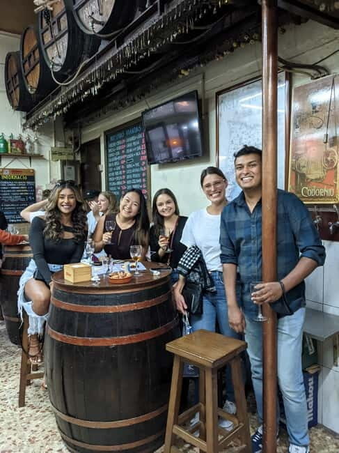 Barcelona: Hidden Bars and Authentic Tapas Journey - Key Points