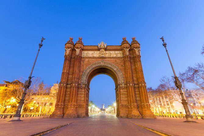 Barcelona Highlights Private Guided Tour with Hotel Pick-up - FAQ