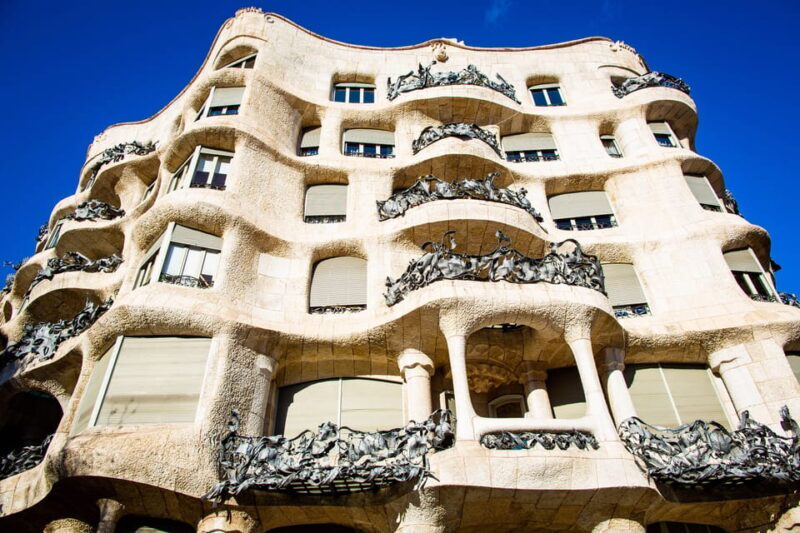 Barcelona Highlights: The Best of Gaudi On Segway - Key Points