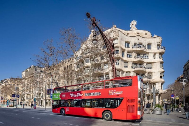 Barcelona: Hop-On Hop-Off Bus and Moco Museum Ticket - What to Expect During Your Bus Adventure
