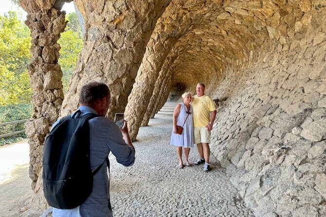 Barcelona in a Day Tour: Sagrada Familia, Park Guell and Old Town - Who Should Book This Tour?