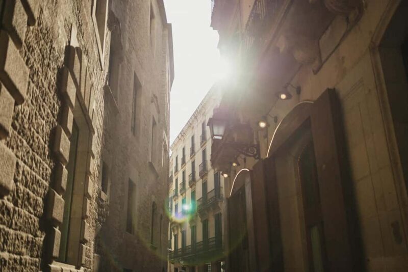 Barcelona Jewish & Gothic Tour Summer Deal Now On - A Close Look at the Experience