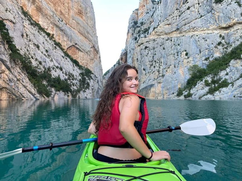 Barcelona: Kayak rental in the Mont-rebei gorge - Key Points