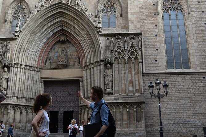 Barcelona Literary Tour - Beyond Orwell and Hemingway - An Overview of the Tour Experience