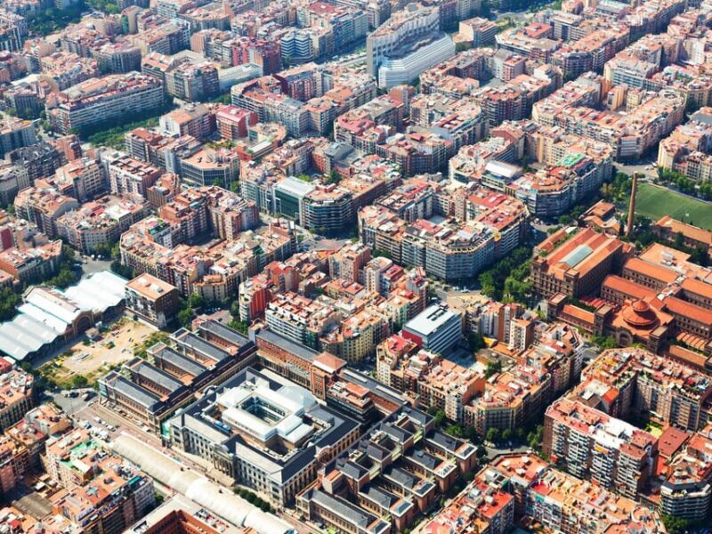 Barcelona: Luxury Tour, Helicopter Flight, Wine Tasting, Lunch & Spa - Key Points