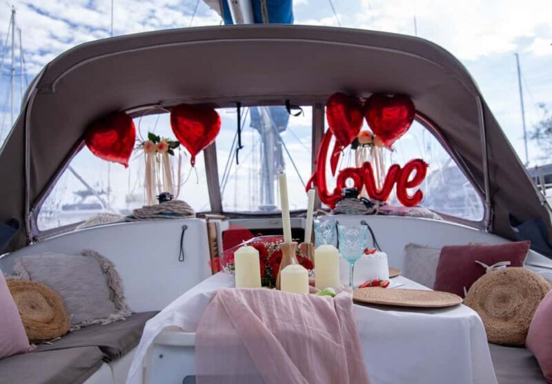 Barcelona: Marriage Proposal on a Sailboat - An In-Depth Look at the Experience