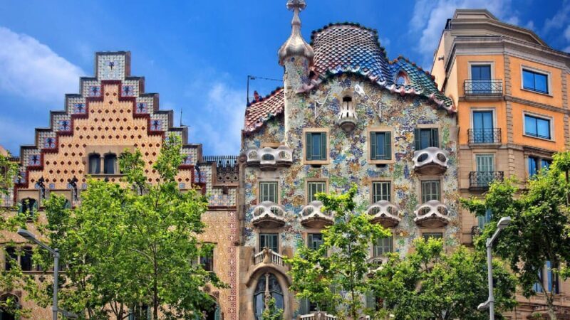 Barcelona: Modernism Gaudi Architectural Walking Tour - A Detailed Look at the Tour Experience