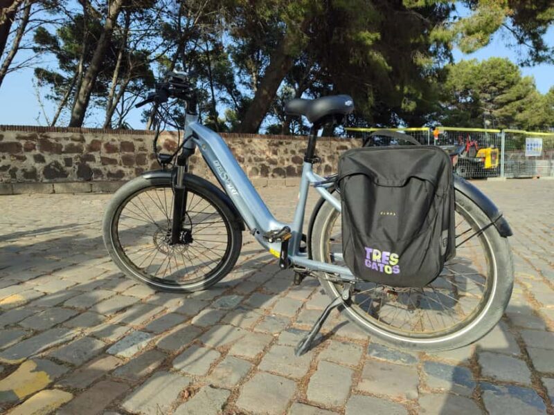 Barcelona: Montjuïc e-bike Adventure with Views and Castle - Lunch and Leisure on the Terrace