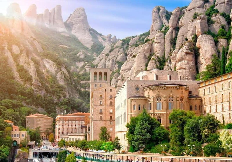 Barcelona: Montserrat Monastery and Natural Park Day Trip - Key Points