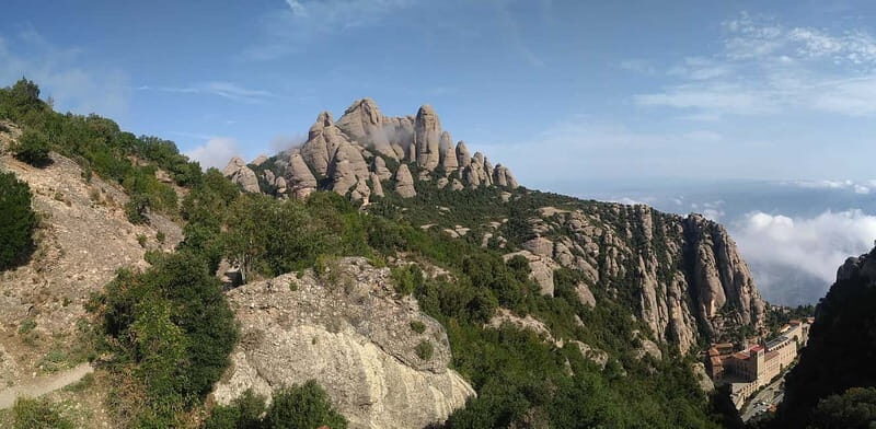 Barcelona: Montserrat Monastery and Natural Park Guided Tour - What Reviewers Say About This Experience