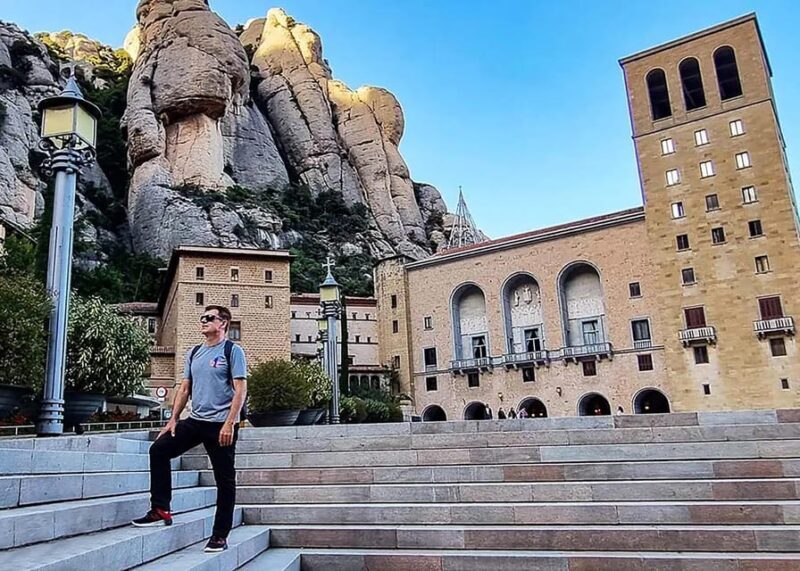 Barcelona: Montserrat Monastery Guided Tour with Transfers - Tasting Local Liqueurs and Shopping