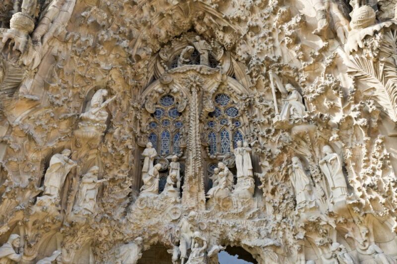 Barcelona: Montserrat & Sagrada Familia Guided Tour - A Detailed Look at the Tour Experience
