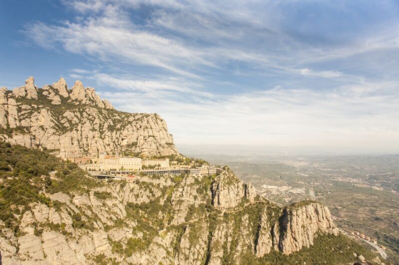 Barcelona: Montserrat with Winery Visit and Farmhouse Lunch - FAQs