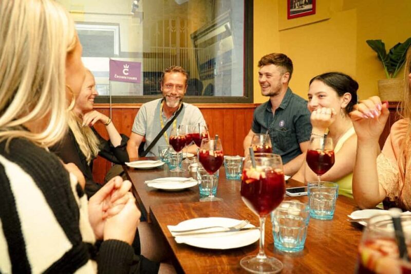 Barcelona: Old City Hidden Gems, Tapas, & Drinks Guided Tour - Discovering Barcelona’s Hidden Food & Bar Culture