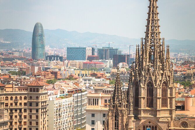 Barcelona Old Town Walking Tour & Panoramic Views - Key Points