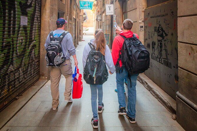 Barcelona Old Town Walking Tour & Panoramic Views - Authentic Insights from a Guided Perspective