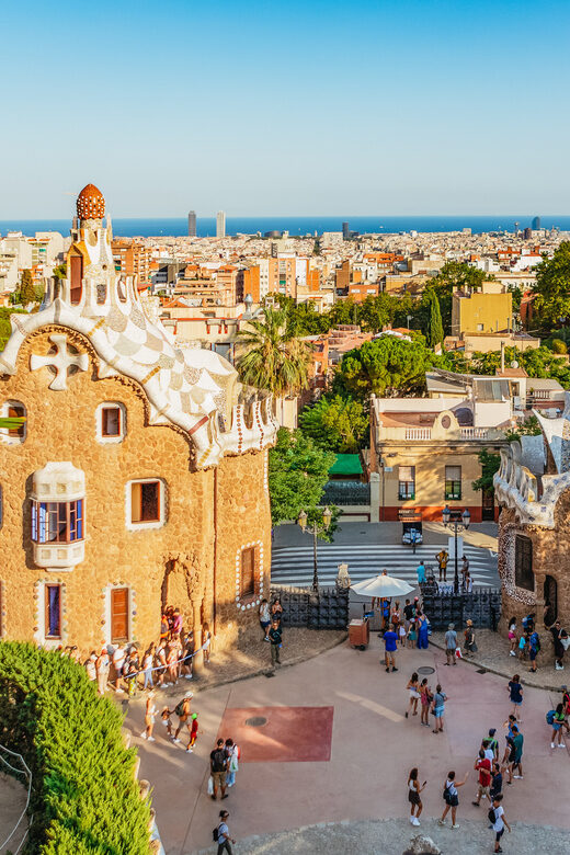 Barcelona: Park Güell Guided Tour & Priority Access - In Closing