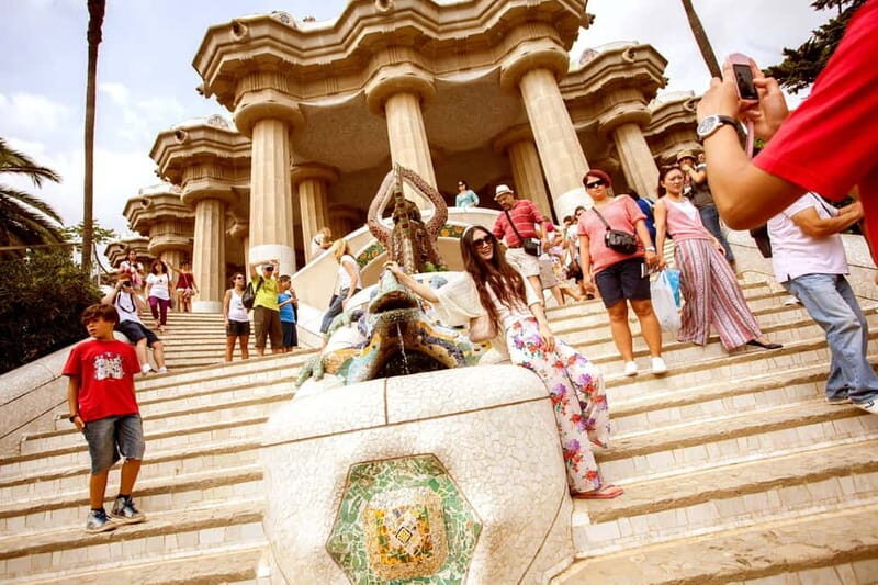 Barcelona: Park Güell Guided Tour with Skip-the-line Entry - Practical Details: How the Tour Works