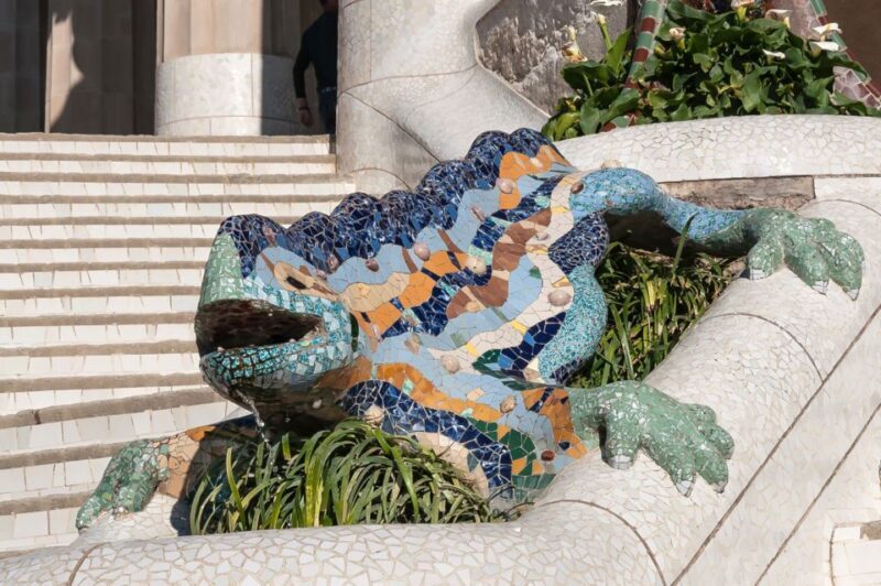 Barcelona & Park Güell: Private Half-Day Tour with Pickup - Pricing and Value