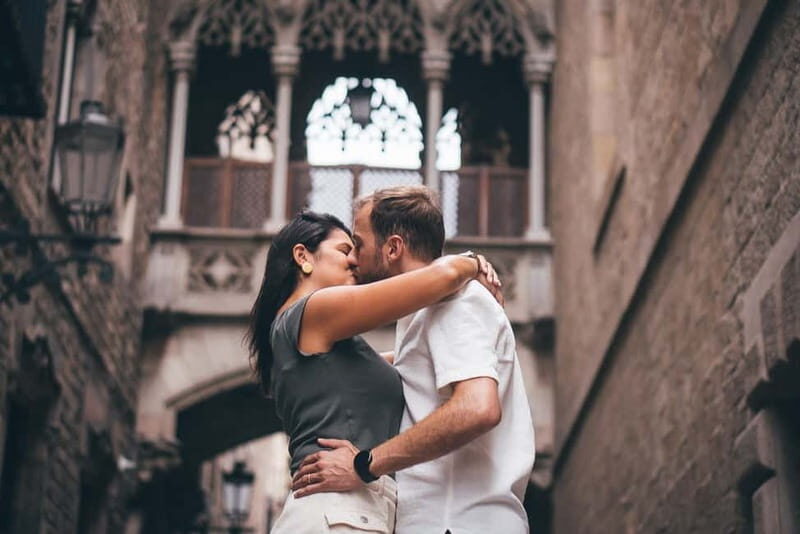 Barcelona: Photo Shoot Tour in El Gothico - FAQ