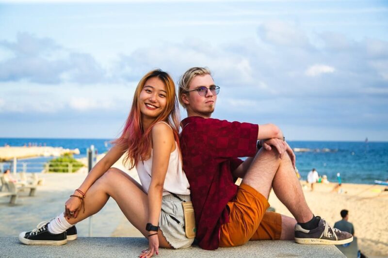 Barcelona: Photographic Madness at Barceloneta Beach - An In-Depth Look at the Experience