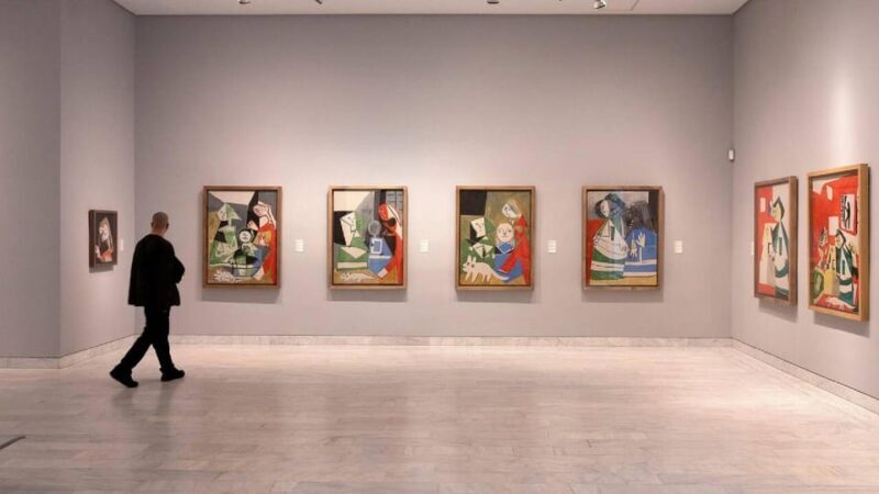 Barcelona: Picasso Walking Tour with Picasso Museum Tickets - Inside the Picasso Museum: What You’ll See